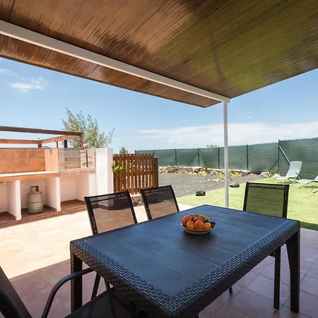 Dom wakacyjny Home2book Charming Casa Papa, Bbq & Terrace Lajares